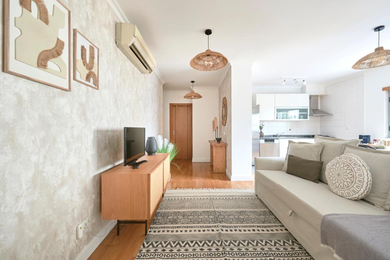 Apartment With Private Terrace & Car Garage Lisbon Exterior photo