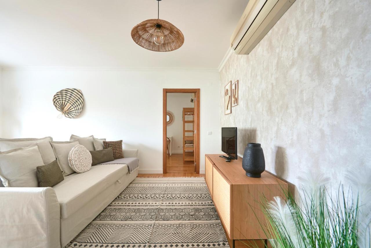 Apartment With Private Terrace & Car Garage Lisbon Exterior photo
