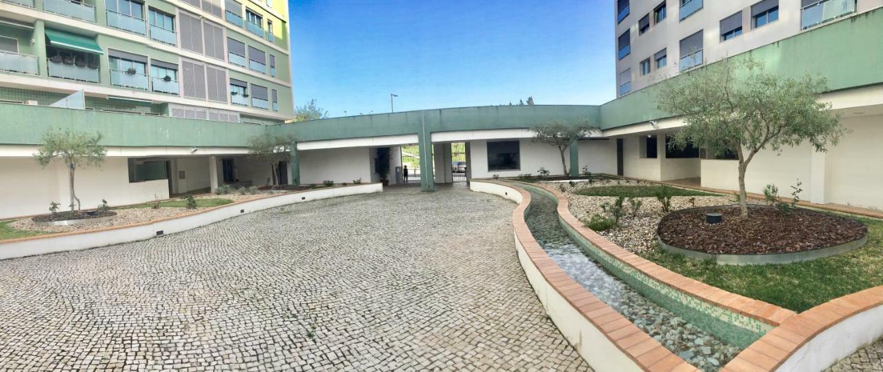 Apartment With Private Terrace & Car Garage Lisbon Exterior photo